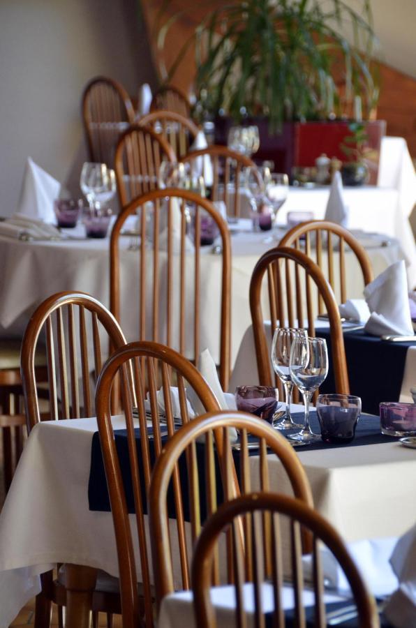 Hotel Les Grillons Talloires Dış mekan fotoğraf