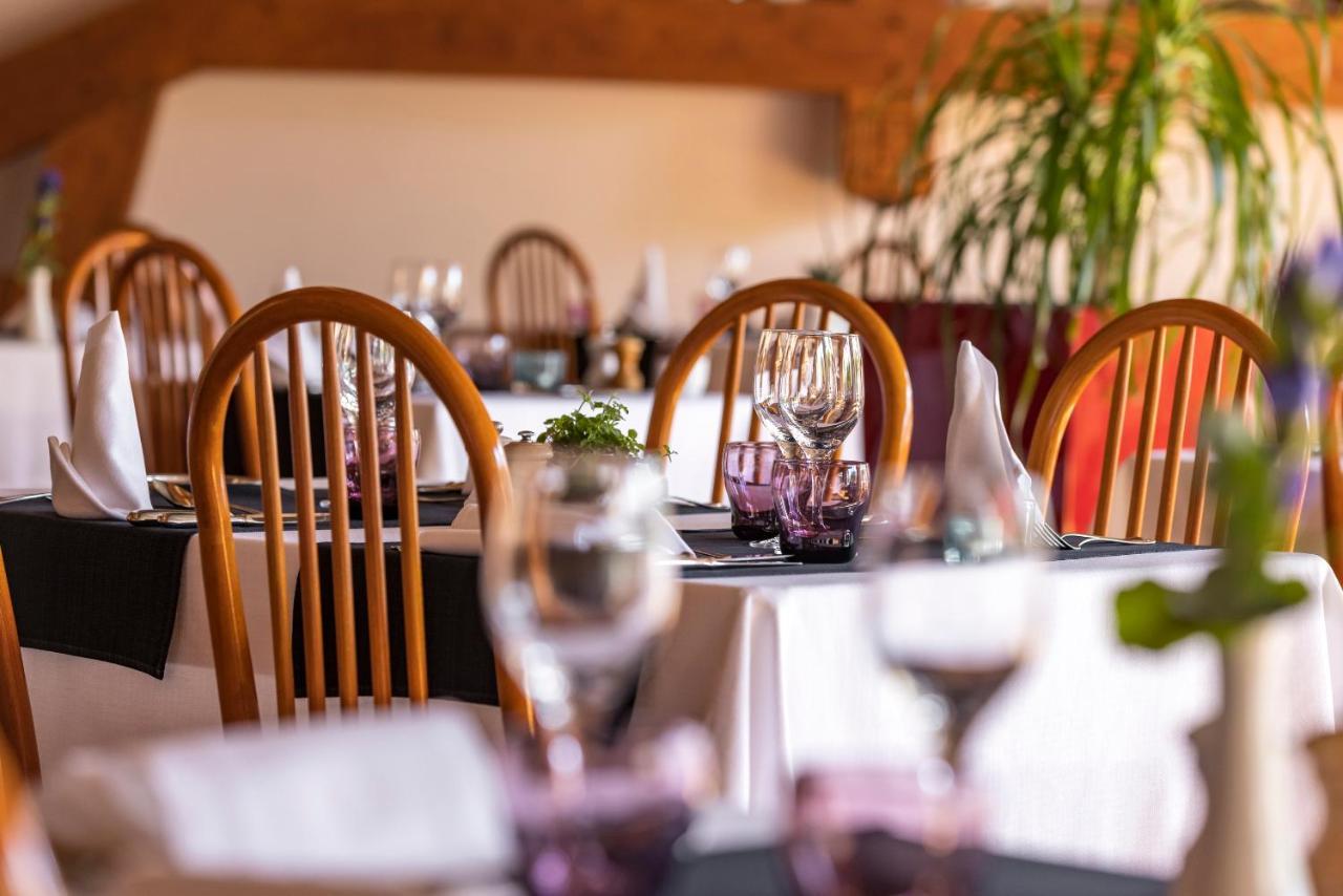 Hotel Les Grillons Talloires Dış mekan fotoğraf